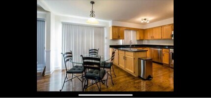 6517 W Belle Plaine Ave in Chicago, IL - Building Photo - Building Photo