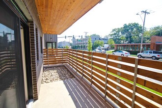 662 E 63rd St-Unit -1B in Kansas City, MO - Building Photo - Building Photo