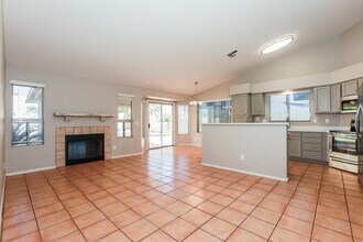 6566 E Fox St in Mesa, AZ - Building Photo - Building Photo