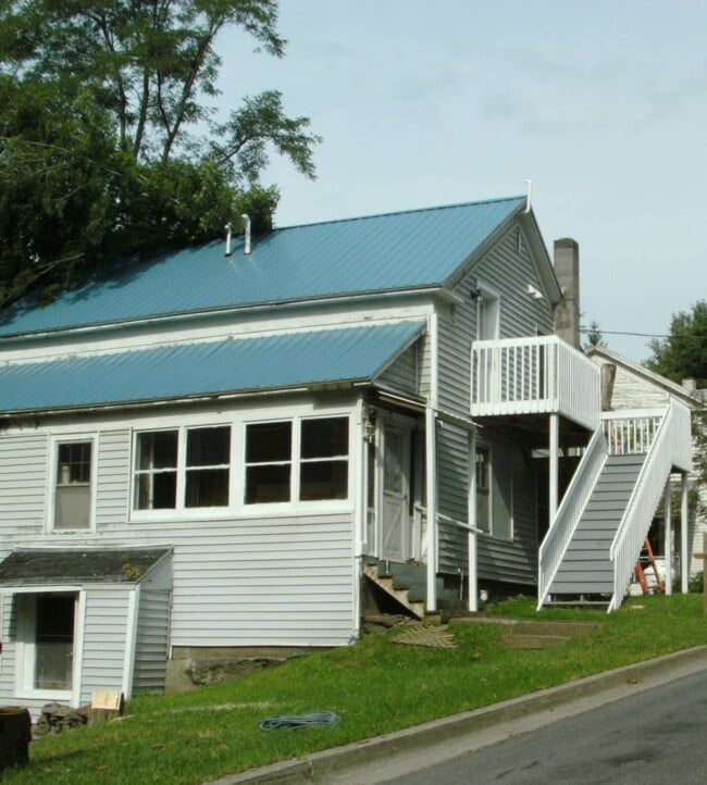61 West St, Unit 1