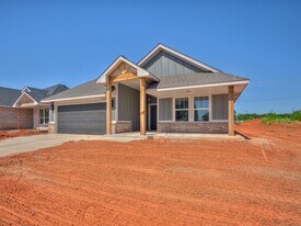 4905 Misty Wood Ln in Mustang, OK - Building Photo