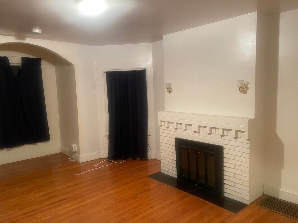 270 S Cherry St in Poughkeepsie, NY - Building Photo