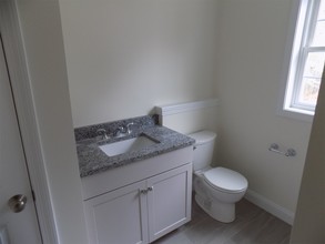 1148 Bedford St in Abington, MA - Building Photo - Building Photo