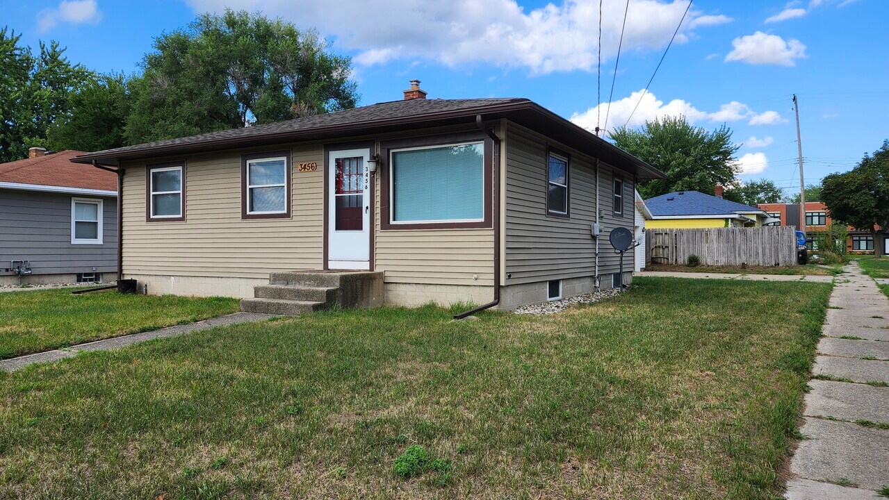 3456 Flamingo Ave SW in Wyoming, MI - Building Photo