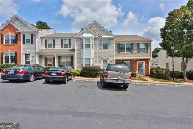 1310 Kilmington Ct in Alpharetta, GA - Foto de edificio - Building Photo