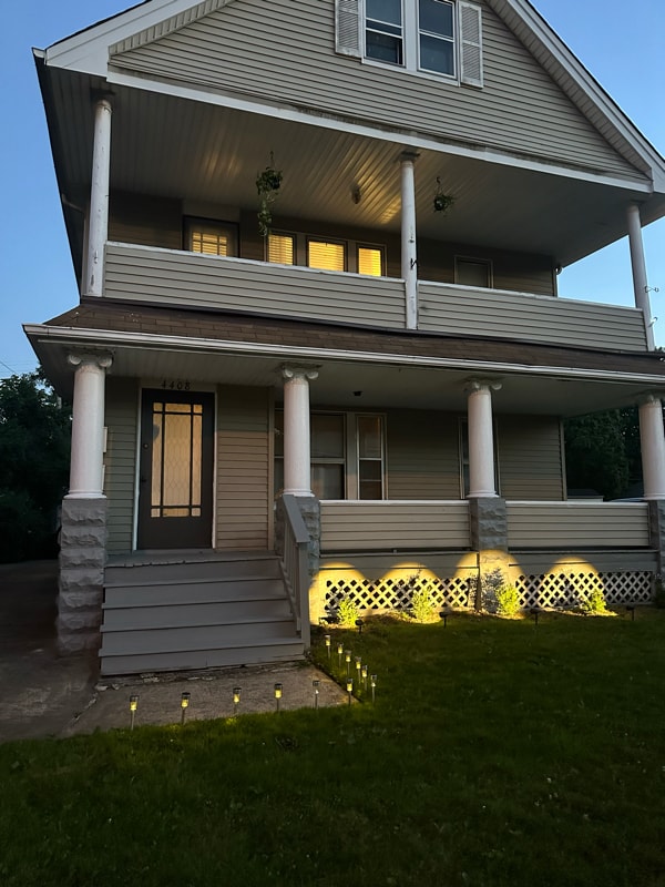 4408 Alpha Ave in Newburgh Heights, OH - Foto de edificio - Building Photo