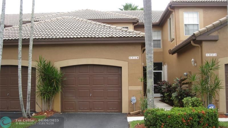1348 Veracruz Ln in Weston, FL - Building Photo