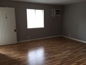 905 Greenwood Ave NE-Unit -07 in Atlanta, GA - Building Photo - Building Photo