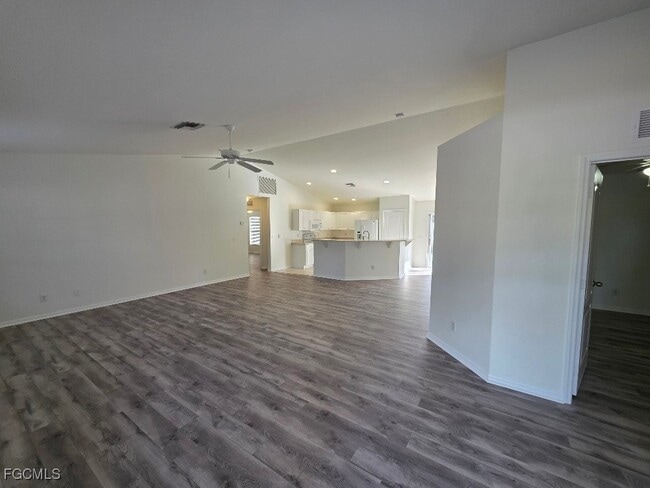 property at 3413 35th St SW