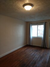 923 Bonaparte Ave in Baltimore, MD - Building Photo - Building Photo