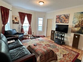 128 Cedar St, Unit 1 in Somerville, MA - Building Photo