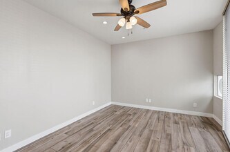 1111 W University Dr in Tempe, AZ - Foto de edificio - Building Photo