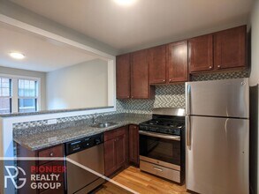 4417 N Wolcott Ave, Unit 07-B1 in Chicago, IL - Building Photo - Building Photo