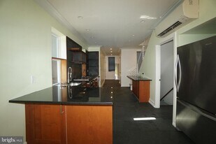 1707 N Howard St in Philadelphia, PA - Building Photo