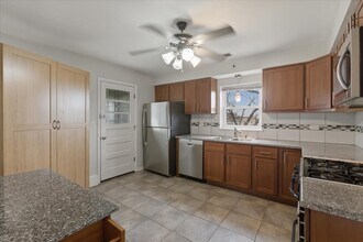 3018 N Whipple St in Chicago, IL - Foto de edificio - Building Photo