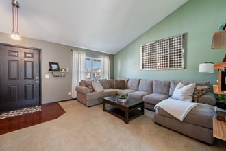 8753 Quest St in Omaha, NE - Building Photo - Building Photo