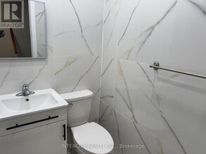 263 Hullmar Dr in Toronto, ON - Building Photo - Building Photo