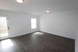 57 Battalion Ct in Bunker Hill, WV - Building Photo - Building Photo