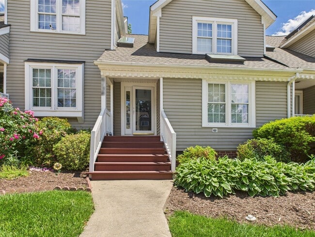 property at 6138 Rolling Forest Cir