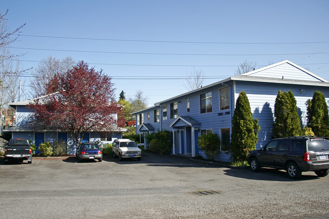 Village 35 in Portland, OR - Building Photo - Building Photo