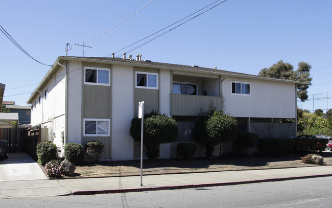 2995 School St in Oakland, CA - Building Photo - Building Photo