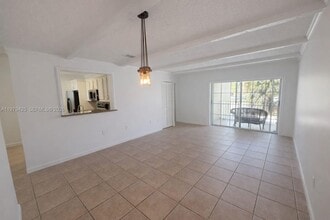 15761 SW 137th Ave in Miami, FL - Building Photo - Building Photo