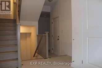 1541 Labine Pt in Milton, ON - Building Photo - Building Photo