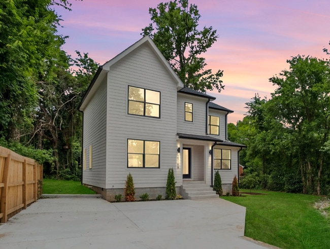 property at 2918 Murray Cir