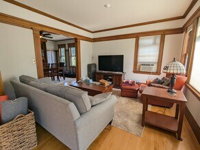 17 Commonwealth Rd in Watertown, MA - Building Photo - Building Photo