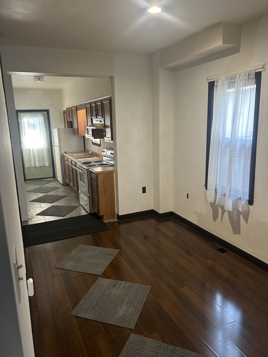 320 Denison Pky E in Corning, NY - Building Photo