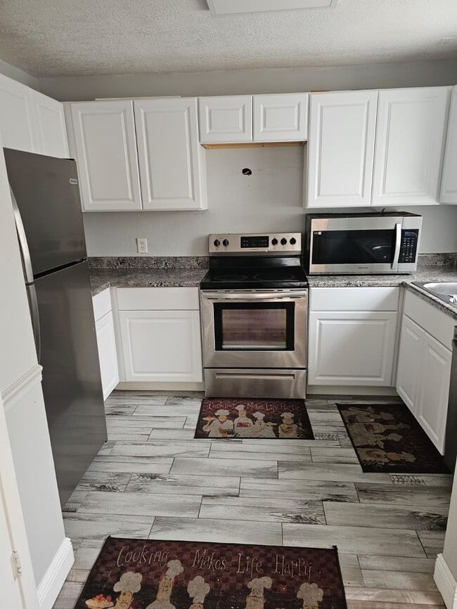 1703 Michigan Ave in Kissimmee, FL - Building Photo - Building Photo