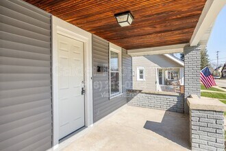 1635 Cleveland Ave SW in Wyoming, MI - Building Photo - Building Photo