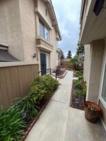 6840 Bear River Row in San Diego, CA - Building Photo