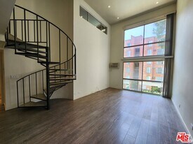 1440 Veteran Ave in Los Angeles, CA - Building Photo