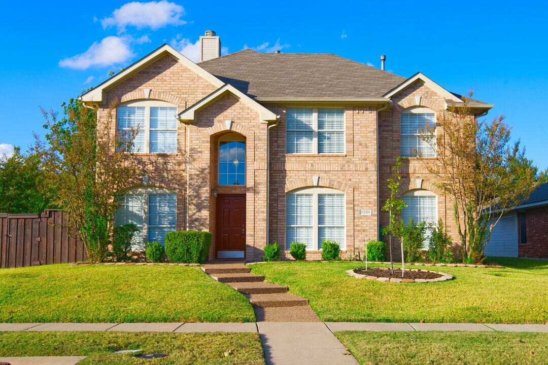 11288 Pagewynne Dr in Frisco, TX - Building Photo