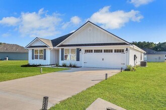 101 Spears Crossing Lane in Crawfordville, FL - Building Photo - Building Photo