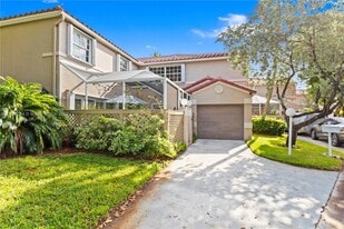11085 Neptune Dr in Hollywood, FL - Building Photo