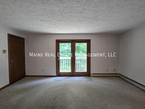 8 Hartley St in Lewiston, ME - Building Photo - Building Photo