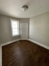 3230 Keim St photo'