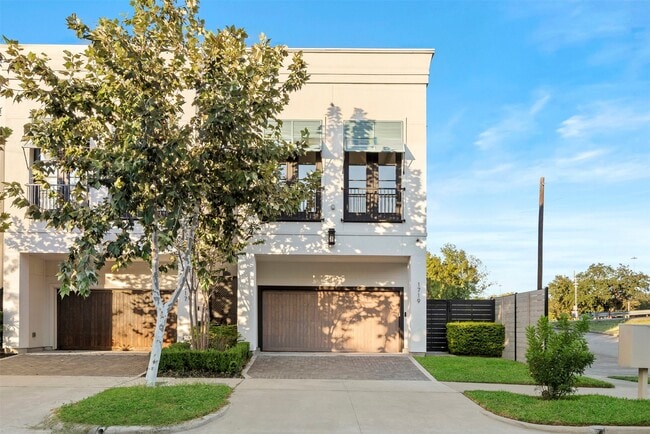 property at 1719 Holman St