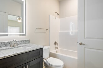 Platform Flint River in Bainbridge, GA - Building Photo - Interior Photo