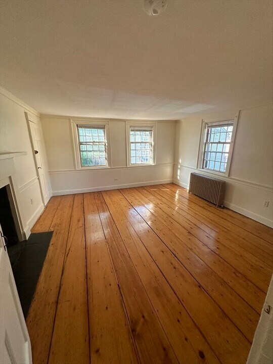 6 River St in Salem, MA - Foto de edificio