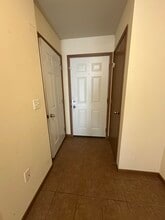 155 33rd Ave SW in Cedar Rapids, IA - Building Photo - Building Photo