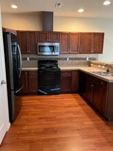 245 NE Miramar Cir in Bremerton, WA - Building Photo - Building Photo