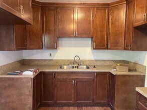 2458 S Normandie Ave, Unit #1 in Los Angeles, CA - Building Photo - Building Photo