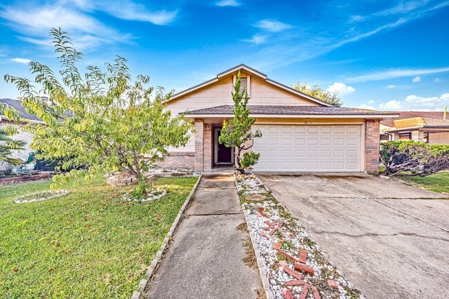 property at 11059 Landsbury Cir