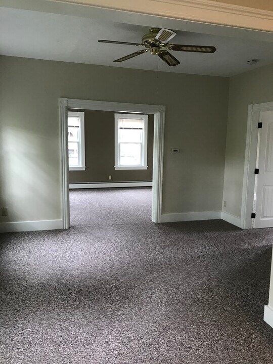 82 Lake St in Webster, MA - Building Photo