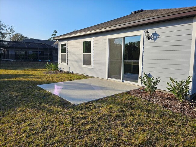 1 Raemoor Dr in Palm Coast, FL - Building Photo - Building Photo