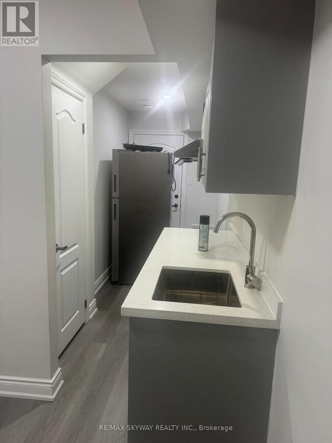 property at 40 Eberly Wds Dr.