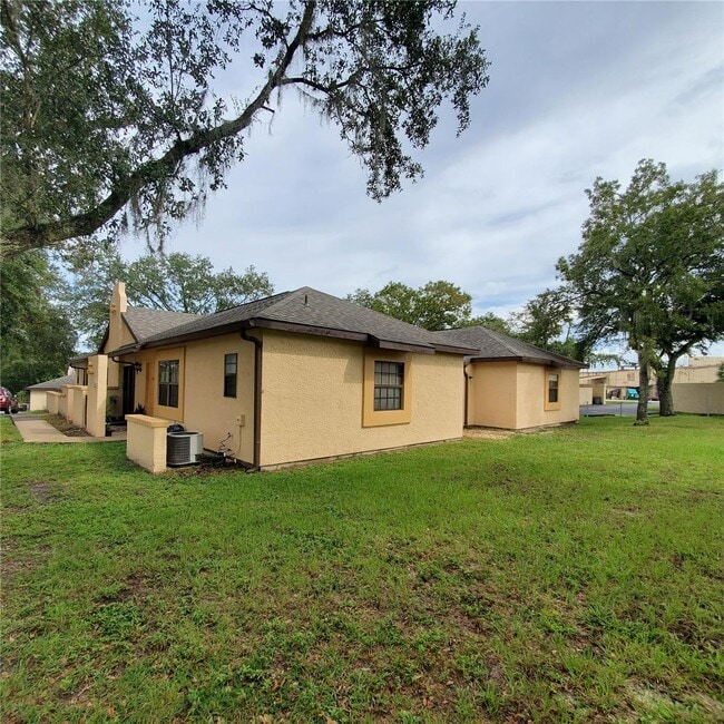 603 Water Rd in Ocala, FL - Building Photo - Building Photo